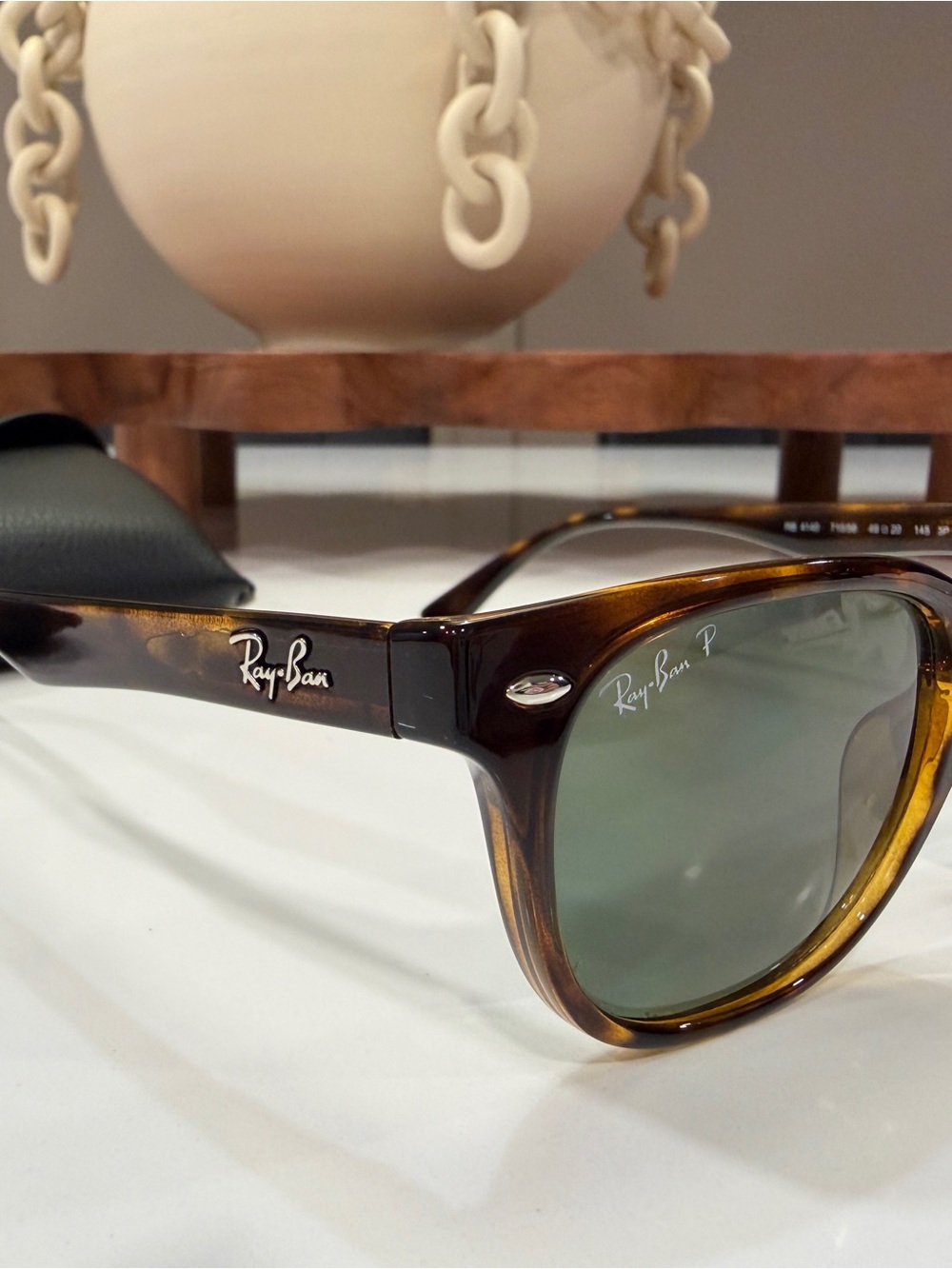 New Ray-Ban Polarized Sunglasses - Picture 3 of 10